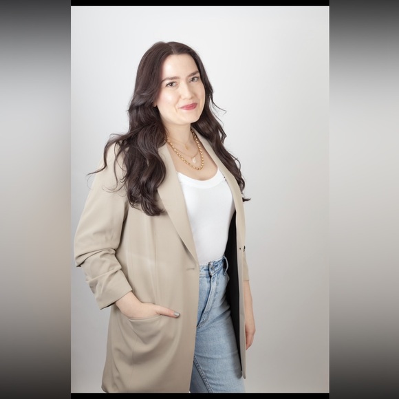 H&M Beige oversized Blazer with Black Lining - Picture 2 of 6